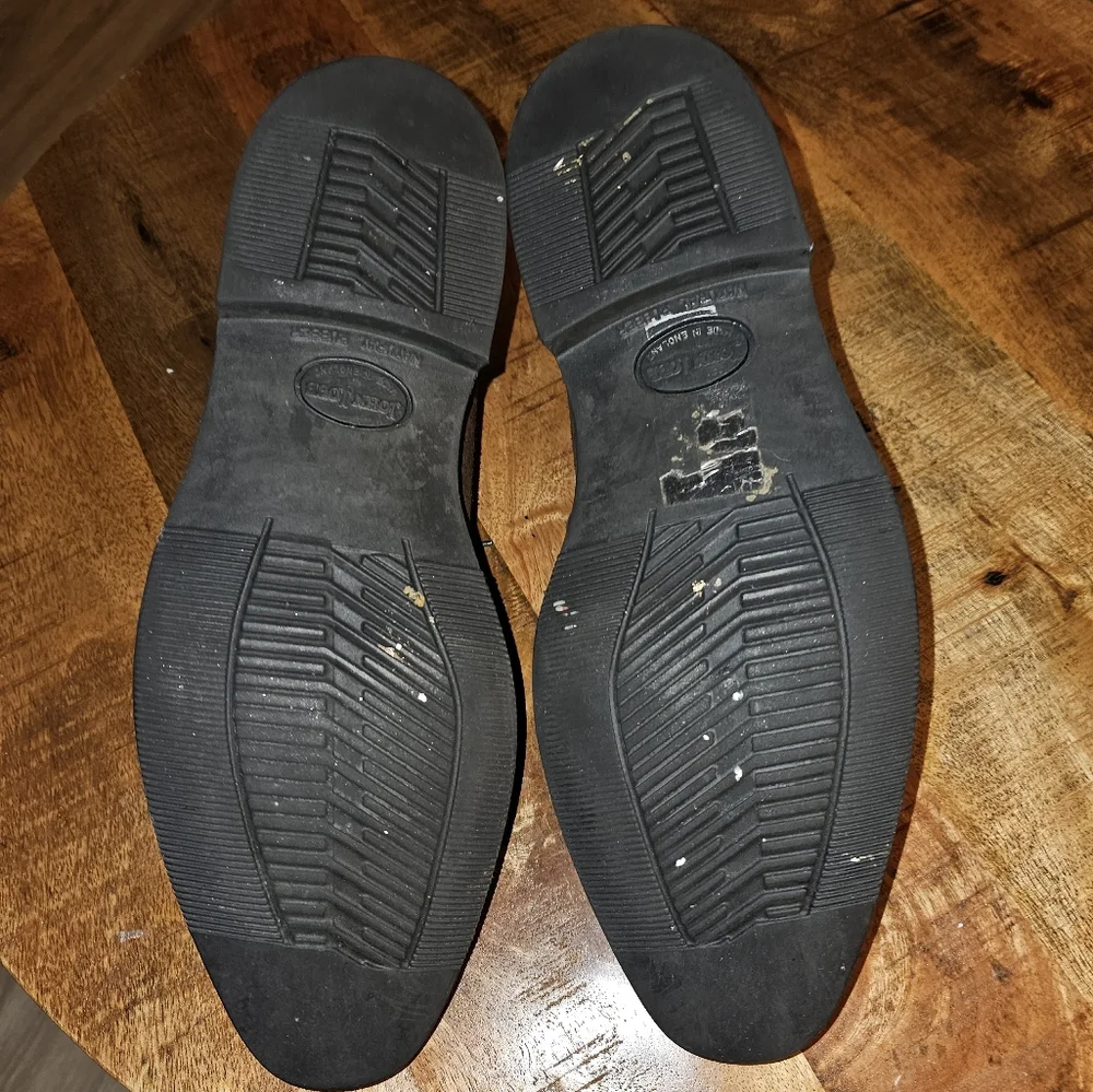Men's Brown Suede Lace-Up Chukka Boots
